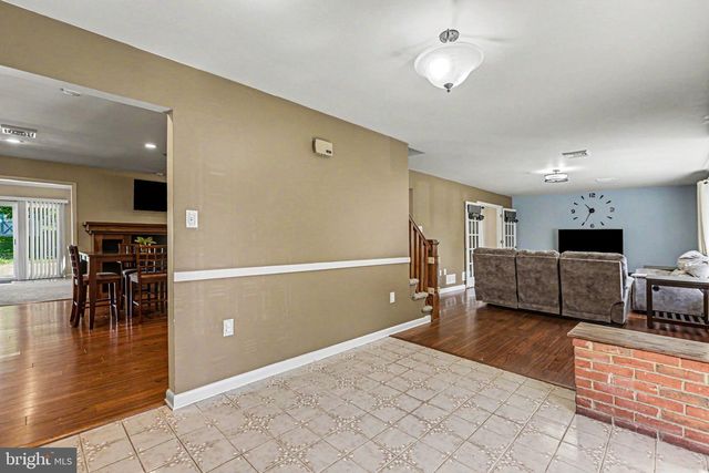 501 BENYOU LN, New Cumberland, PA 17070