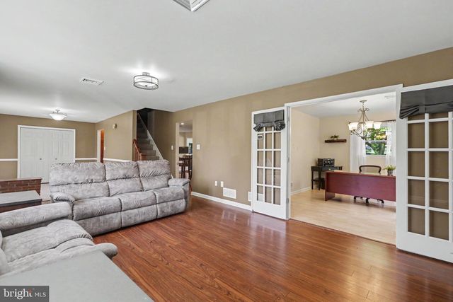 501 BENYOU LN, New Cumberland, PA 17070