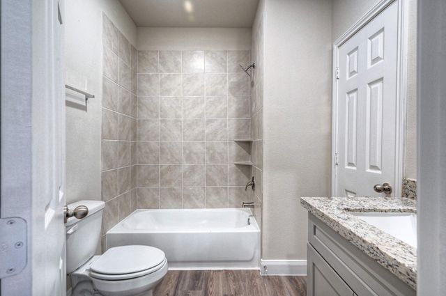 9175 Inwood, Willis, TX 77318