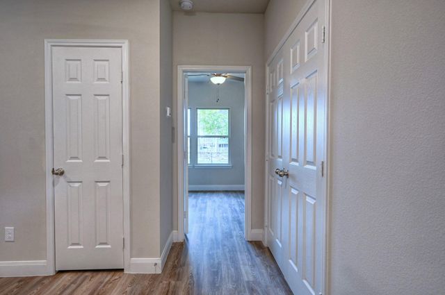 9175 Inwood, Willis, TX 77318