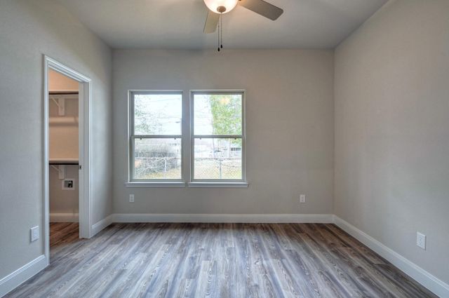 9175 Inwood, Willis, TX 77318