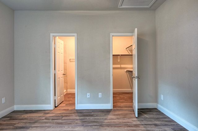 9175 Inwood, Willis, TX 77318