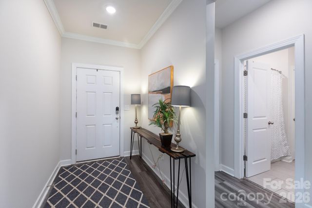 11809 Red Leaf Drive, Charlotte, NC 28215