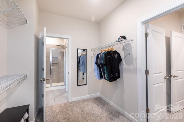 11809 Red Leaf Drive, Charlotte, NC 28215