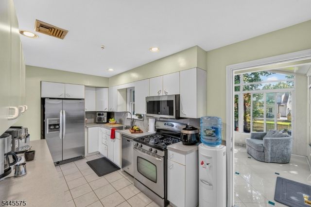 181 Livingston St, Clifton City, NJ 07013
