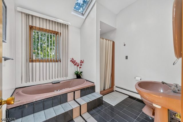 181 Livingston St, Clifton City, NJ 07013