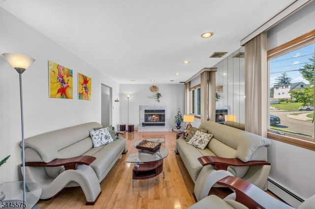 181 Livingston St, Clifton City, NJ 07013