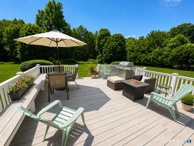 52 Jasmine Lane, Glastonbury, CT 06033