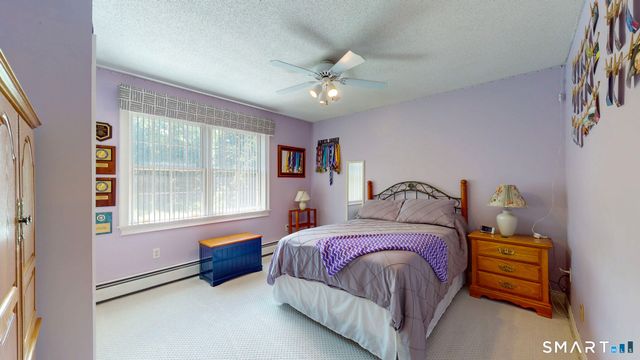 52 Jasmine Lane, Glastonbury, CT 06033
