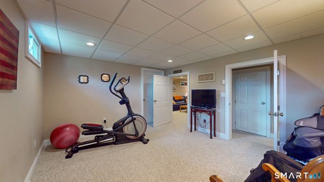 52 Jasmine Lane, Glastonbury, CT 06033