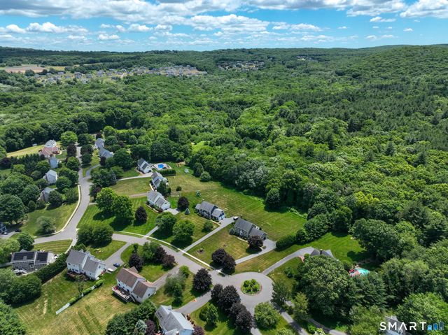 52 Jasmine Lane, Glastonbury, CT 06033