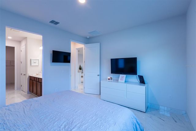 4131 TREE SWALLOW TRL, St Cloud, FL 34772