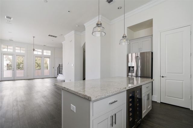 2613 Maxroy Street, Houston, TX 77007