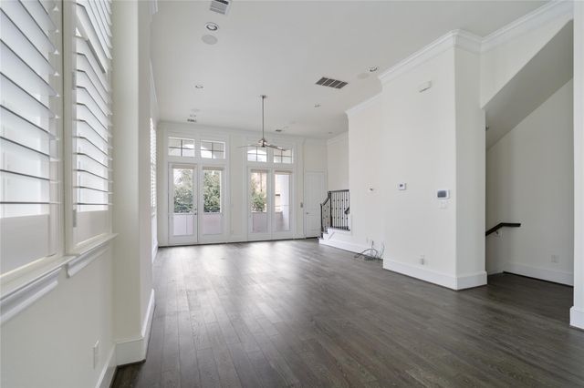 2613 Maxroy Street, Houston, TX 77007