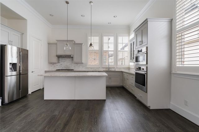 2613 Maxroy Street, Houston, TX 77007