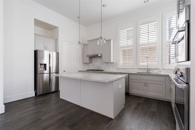 2613 Maxroy Street, Houston, TX 77007