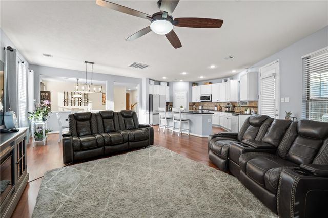 18639 White Barnwood, Cypress, TX 77433