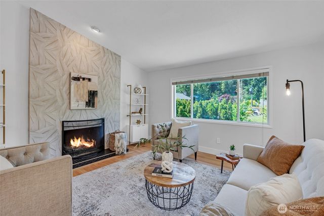 20042 12th Avenue NE, Shoreline, WA 98155