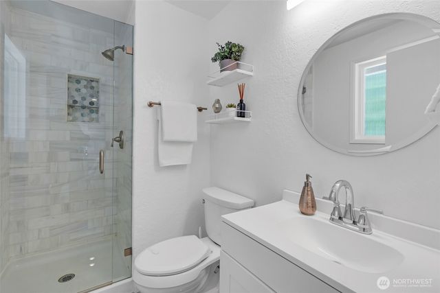 20042 12th Avenue NE, Shoreline, WA 98155
