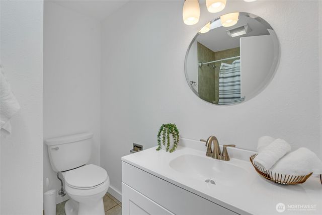 20042 12th Avenue NE, Shoreline, WA 98155