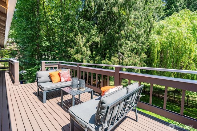 20042 12th Avenue NE, Shoreline, WA 98155