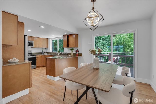 20042 12th Avenue NE, Shoreline, WA 98155