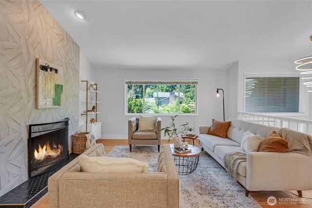 20042 12th Avenue NE, Shoreline, WA 98155