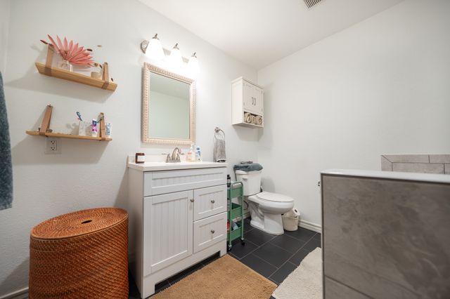 2017 Bluebonnet Drive, Fort Worth, TX 76111