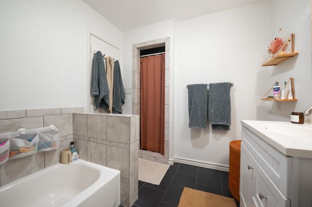 2017 Bluebonnet Drive, Fort Worth, TX 76111