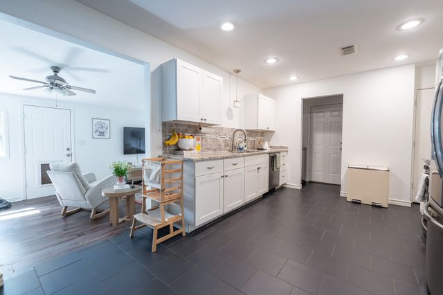 2017 Bluebonnet Drive, Fort Worth, TX 76111