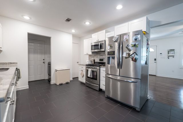 2017 Bluebonnet Drive, Fort Worth, TX 76111