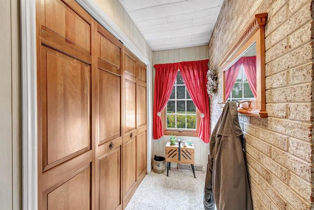 2954 OLD PLANK ROAD, De Pere, WI 54115