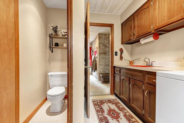 2954 OLD PLANK ROAD, De Pere, WI 54115