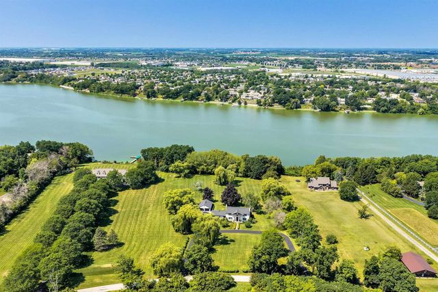 2954 OLD PLANK ROAD, De Pere, WI 54115