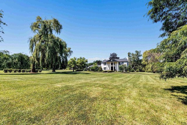 2954 OLD PLANK ROAD, De Pere, WI 54115
