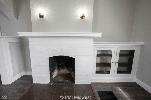 824 E 44th Street, Indianapolis, IN 46205