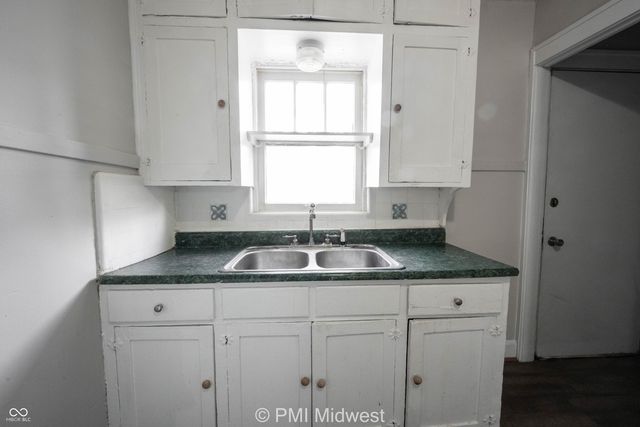 824 E 44th Street, Indianapolis, IN 46205