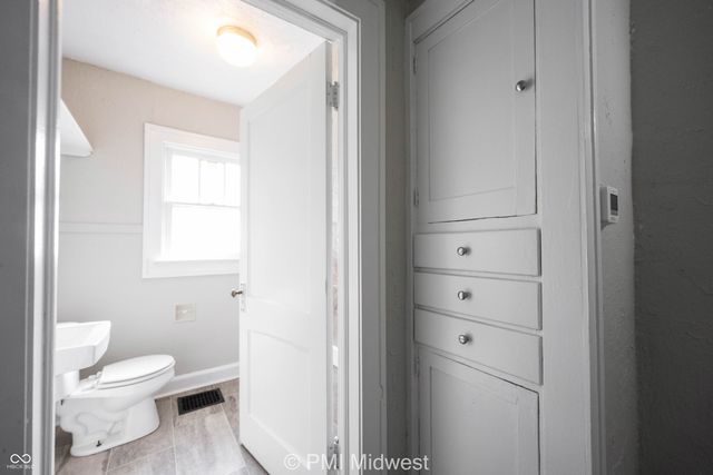 824 E 44th Street, Indianapolis, IN 46205