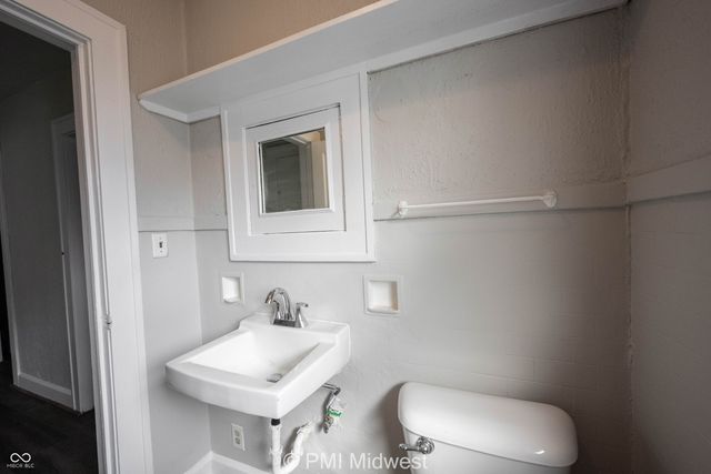 824 E 44th Street, Indianapolis, IN 46205