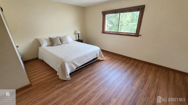 50 Patton Drive, Sayreville, NJ 08872