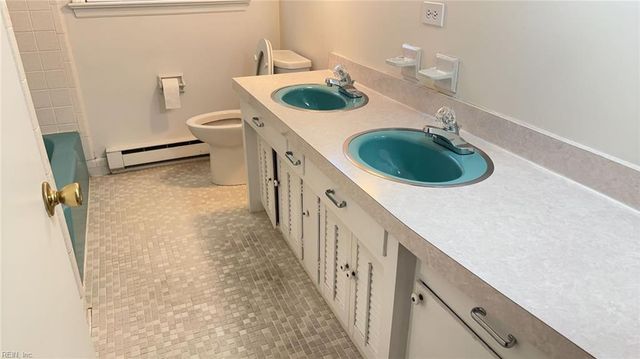 2201 Oak ST, Virginia Beach, VA 23451