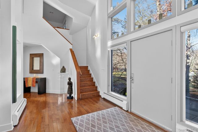 13 Zeck Court, Montebello, NY 10901