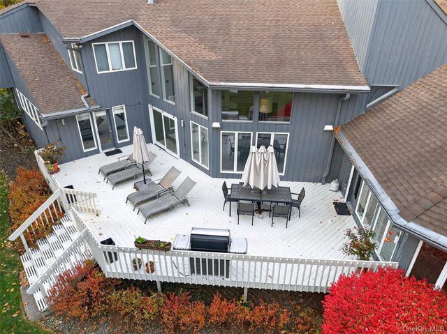 13 Zeck Court, Montebello, NY 10901