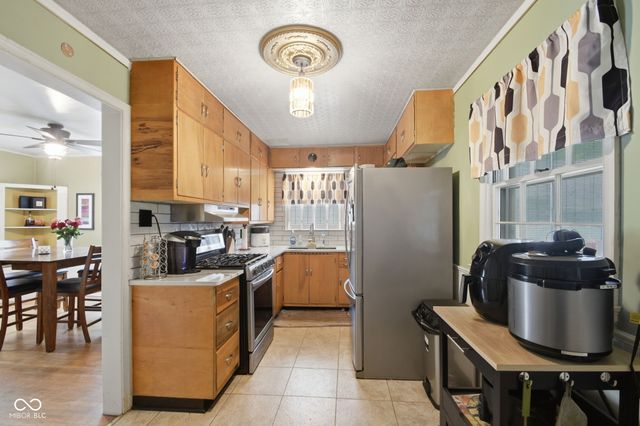1121 Woodlawn Drive, New Castle, IN 47362