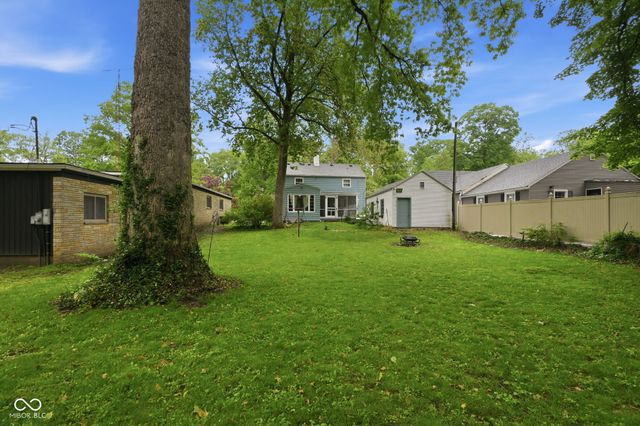 1121 Woodlawn Drive, New Castle, IN 47362