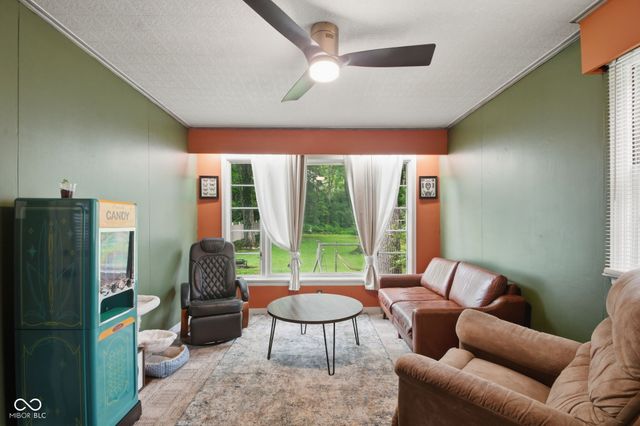 1121 Woodlawn Drive, New Castle, IN 47362