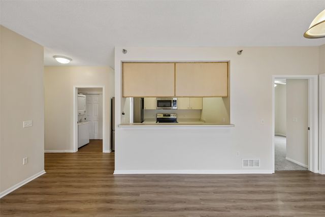 1720 SE LA Grant Parkway 13, Waukee, IA 50263