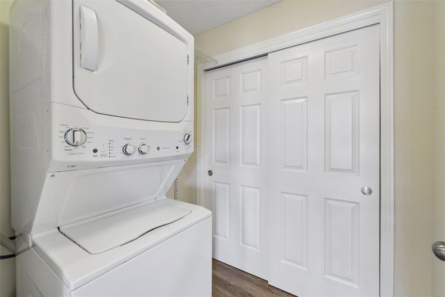 1720 SE LA Grant Parkway 13, Waukee, IA 50263