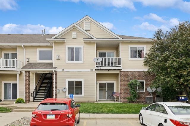1720 SE LA Grant Parkway 13, Waukee, IA 50263