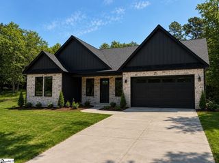 169 Lakeshore Drive, Chesnee, SC 29323